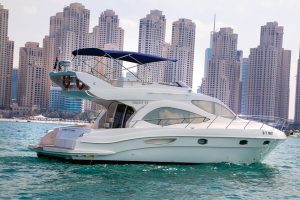 Yacht Rental Options Featuring Spacious Interiors and Modern Leisure Amenities